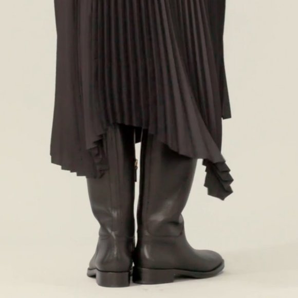 Tory Burch $528 NIB T Hardware Riding Boot Black Gold 7 9.5 - Picture 3 of 9